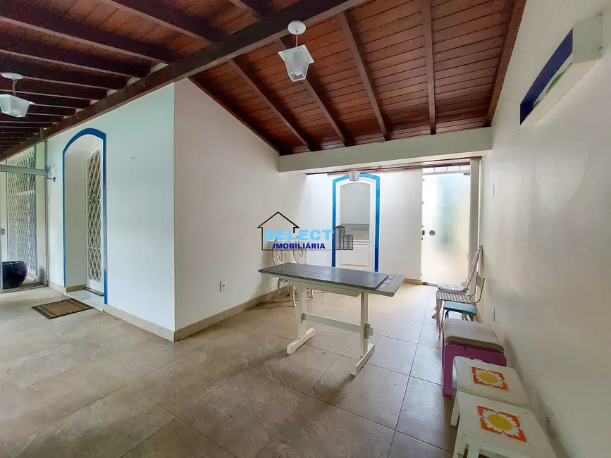 Casa com 9 quartos à venda e para alugar, 747m2 em Jardim das Paineiras, Campinas - SP - imagem 4 Foto 4 de Casa com 9 quartos à venda e para alugar, 747m2 em Jardim das Paineiras, Campinas - SP