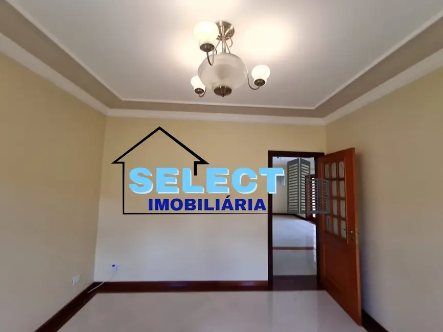 Casa com 3 quartos à venda, 450m2 em Parque Nova Suíça, Valinhos - SP - imagem 7 Foto 7 de Casa com 3 quartos à venda, 450m2 em Parque Nova Suíça, Valinhos - SP