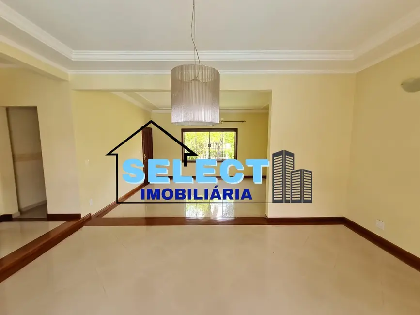 Casa com 3 quartos à venda, 450m2 em Parque Nova Suíça, Valinhos - SP - imagem 3 Foto 3 de Casa com 3 quartos à venda, 450m2 em Parque Nova Suíça, Valinhos - SP