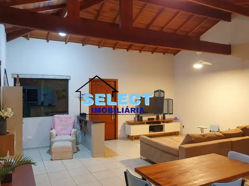 Foto 2 de Chácara com 2 quartos à venda, 150m2 em Valinhos - SP