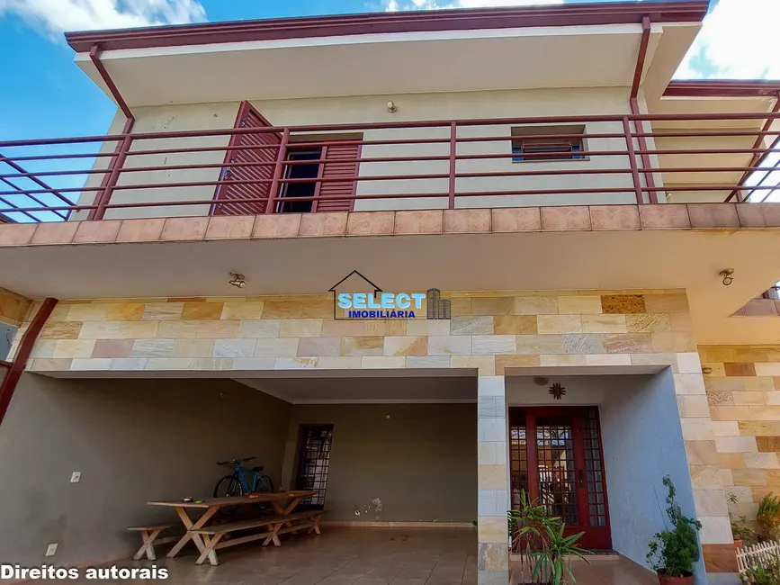 Foto 6 de Casa com 3 quartos à venda, 300m2 em Paulinia - SP