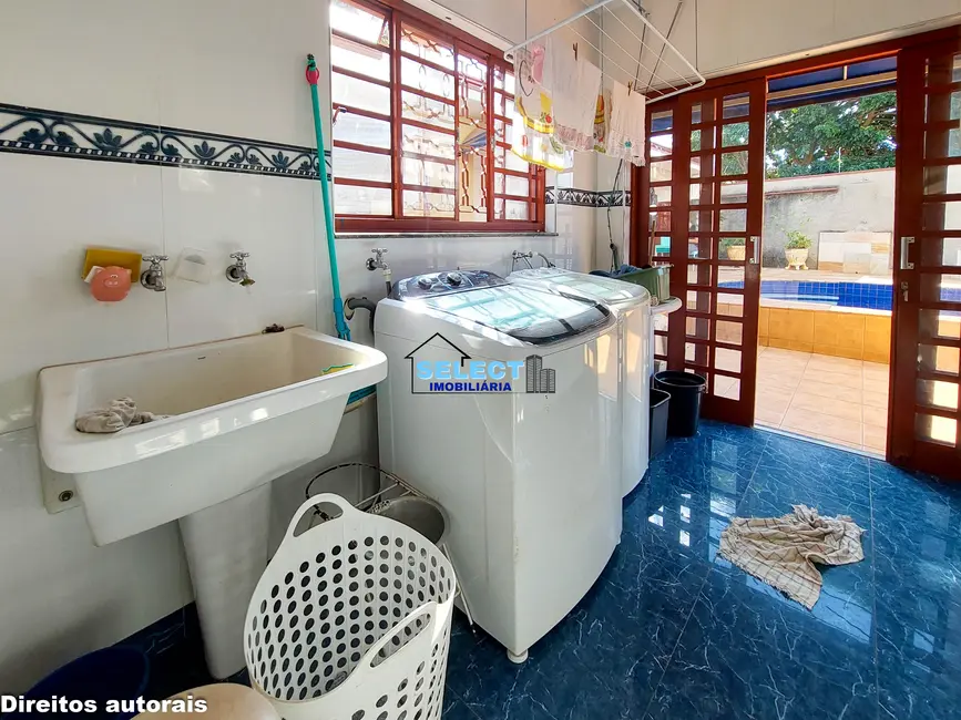 Foto 8 de Casa com 3 quartos à venda, 300m2 em Paulinia - SP