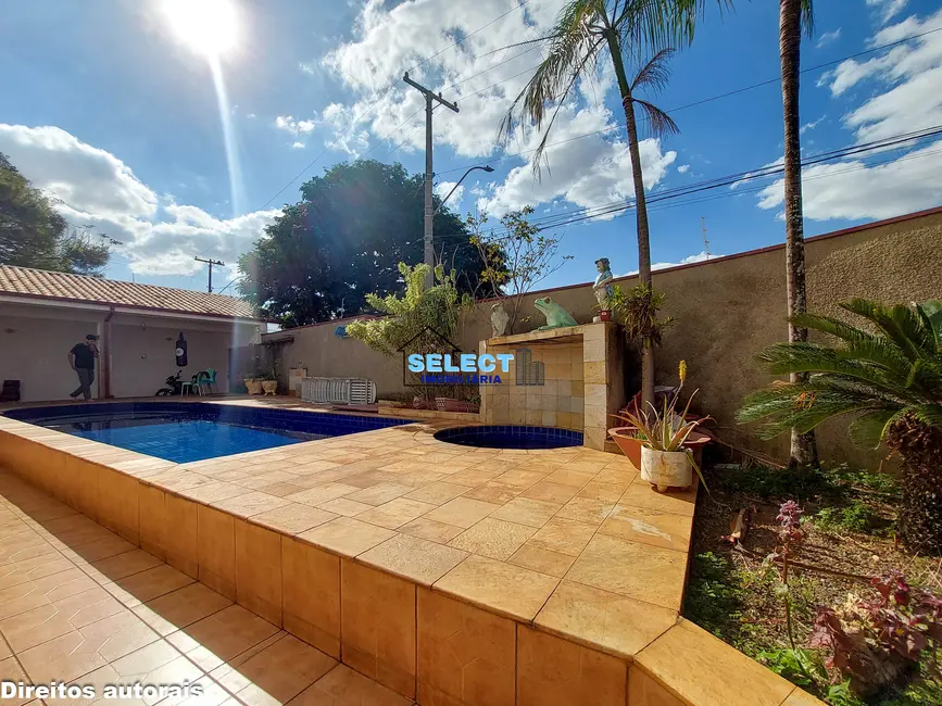 Foto 5 de Casa com 3 quartos à venda, 300m2 em Paulinia - SP