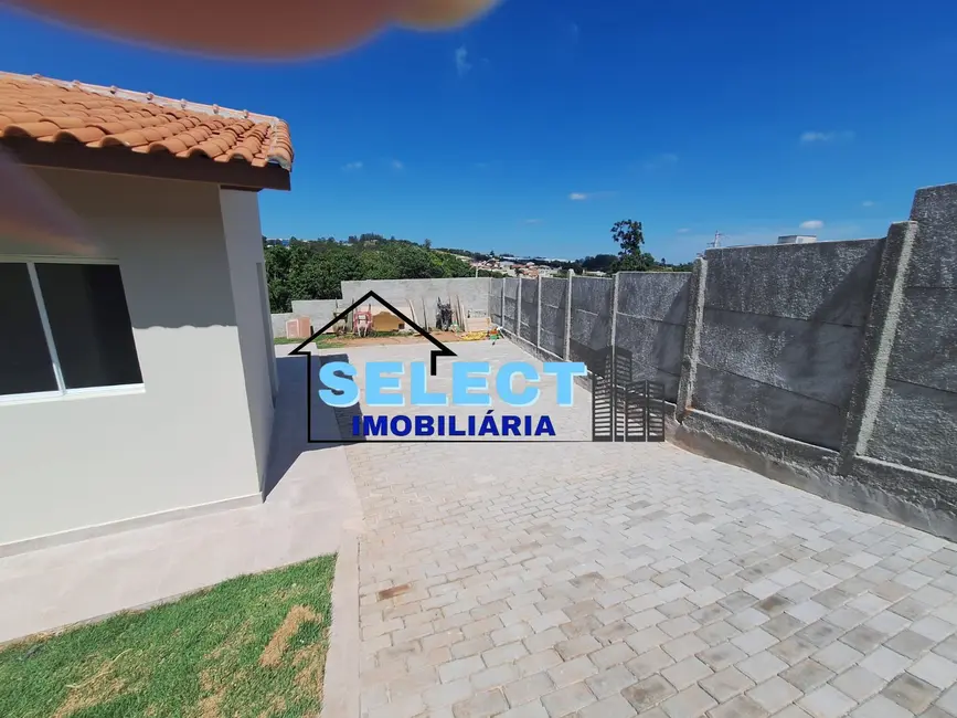 Foto 4 de Casa com 2 quartos à venda, 80m2 em Louveira - SP