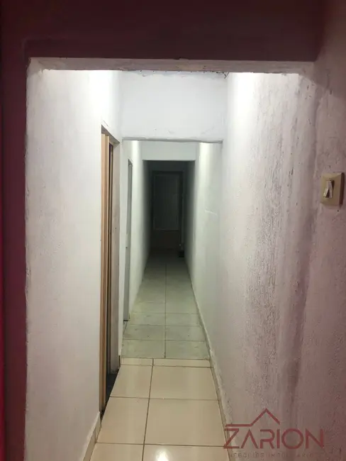 Foto 3 de Casa com 1 quarto à venda, 108m2 em Centro, Taubate - SP
