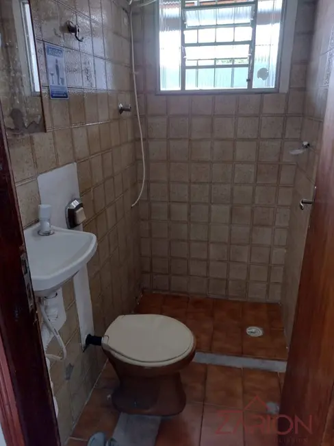 Foto 4 de Casa com 1 quarto para alugar, 190m2 em Taubate - SP