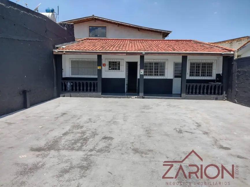 Foto 9 de Casa com 1 quarto para alugar, 190m2 em Taubate - SP