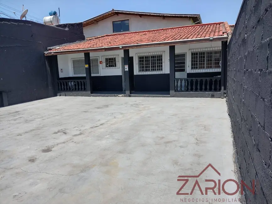 Foto 1 de Casa com 1 quarto para alugar, 190m2 em Taubate - SP