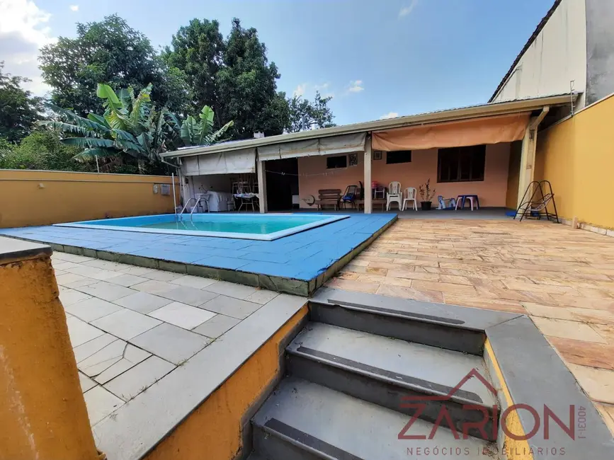 Foto 1 de Casa com 6 quartos à venda, 598m2 em Vila São José, Taubate - SP