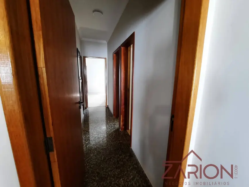 Foto 5 de Casa com 4 quartos à venda, 166m2 em Centro, Taubate - SP