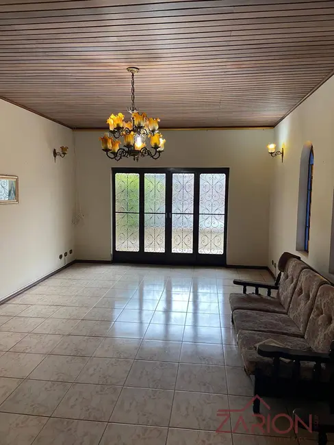 Foto 3 de Casa com 8 quartos à venda, 1000m2 em Centro, Taubate - SP