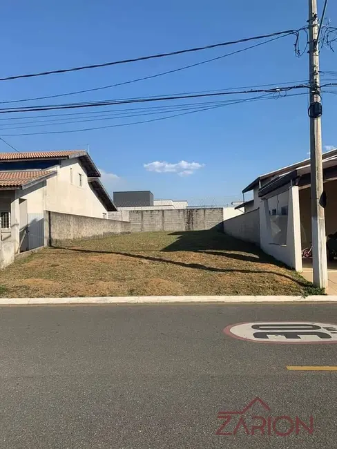Foto 1 de Terreno / Lote à venda, 250m2 em Piracangaguá, Taubate - SP