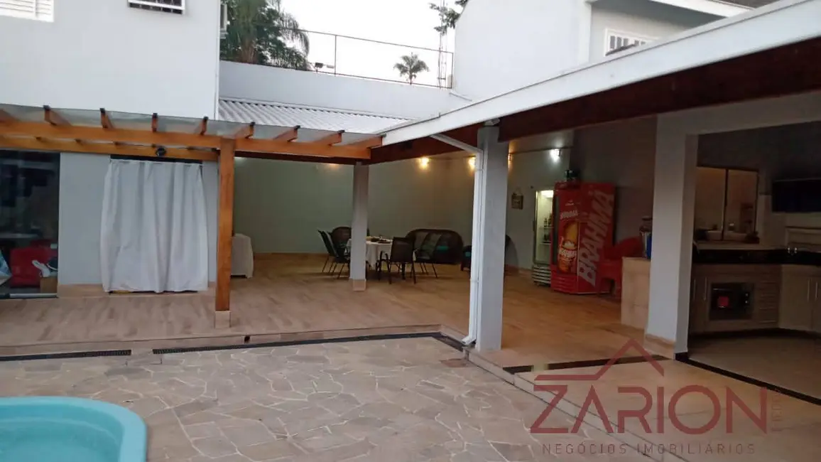 Foto 4 de Casa com 4 quartos à venda, 464m2 em Taubate - SP