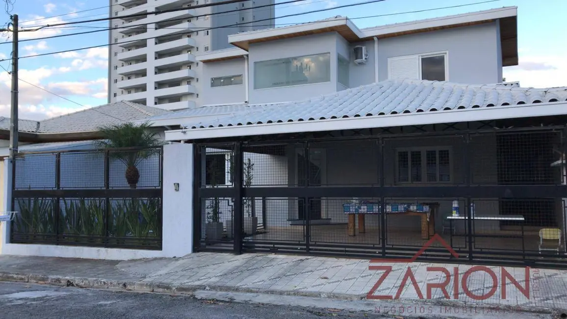 Foto 2 de Casa com 4 quartos à venda, 464m2 em Taubate - SP