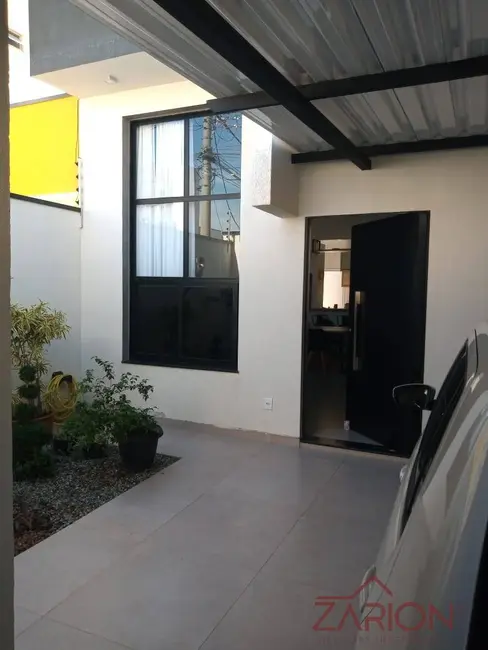Foto 2 de Casa com 3 quartos à venda, 165m2 em Jardim Morumby, Taubate - SP