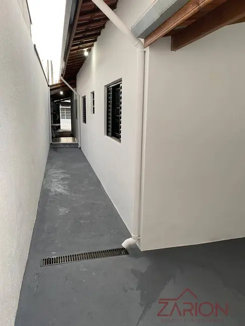 Foto 3 de Casa com 2 quartos à venda, 125m2 em Esplanada Independência, Taubate - SP