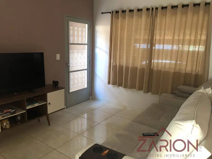 Foto 8 de Casa com 2 quartos à venda, 92m2 em Alto São Pedro, Taubate - SP