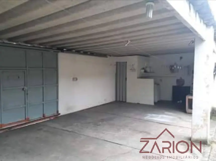 Foto 1 de Casa com 2 quartos à venda, 250m2 em Tremembe - SP
