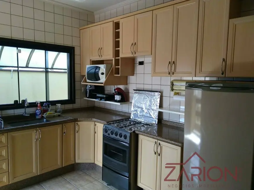 Foto 3 de Casa com 3 quartos à venda, 250m2 em Esplanada Independência, Taubate - SP