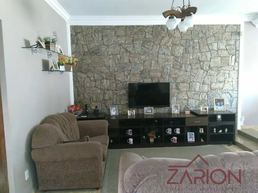 Foto 5 de Casa com 3 quartos à venda, 250m2 em Esplanada Independência, Taubate - SP