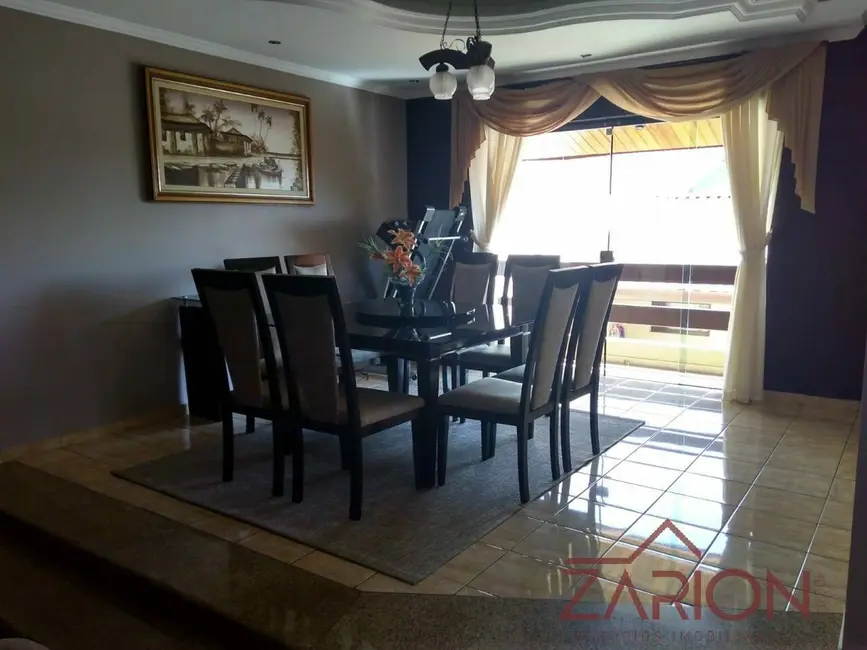 Foto 9 de Casa com 3 quartos à venda, 250m2 em Esplanada Independência, Taubate - SP