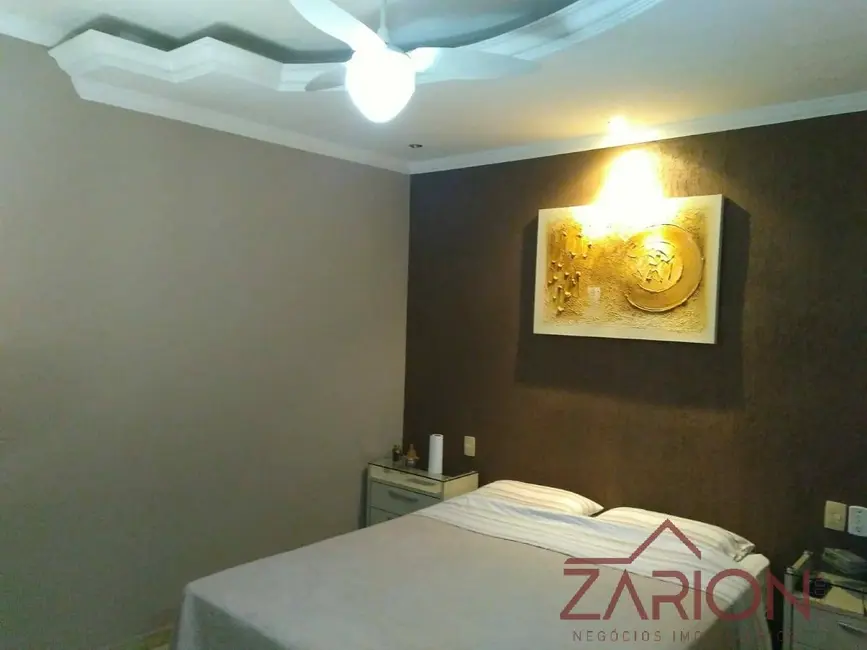 Foto 6 de Casa com 3 quartos à venda, 250m2 em Esplanada Independência, Taubate - SP