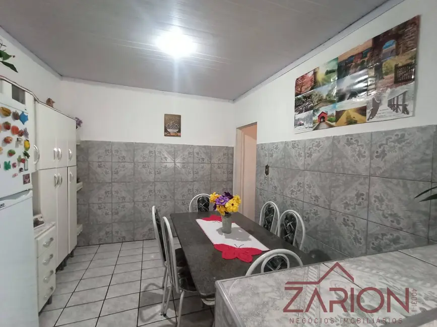 Foto 9 de Casa com 2 quartos à venda, 125m2 em Jardim América, Taubate - SP