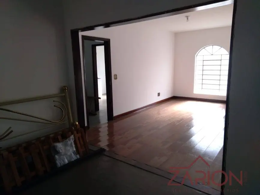 Sala Comercial para alugar, 120m2 em Jardim Baronesa, Taubate - SP - imagem 8 Foto 8 de Sala Comercial para alugar, 120m2 em Jardim Baronesa, Taubate - SP