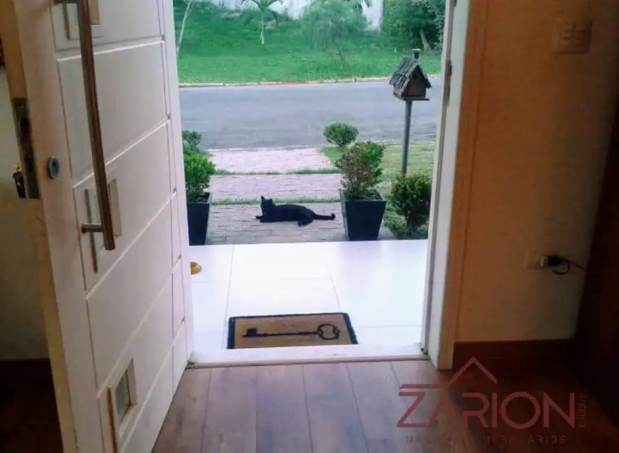 Foto 8 de Casa com 4 quartos à venda, 350m2 em Tremembe - SP