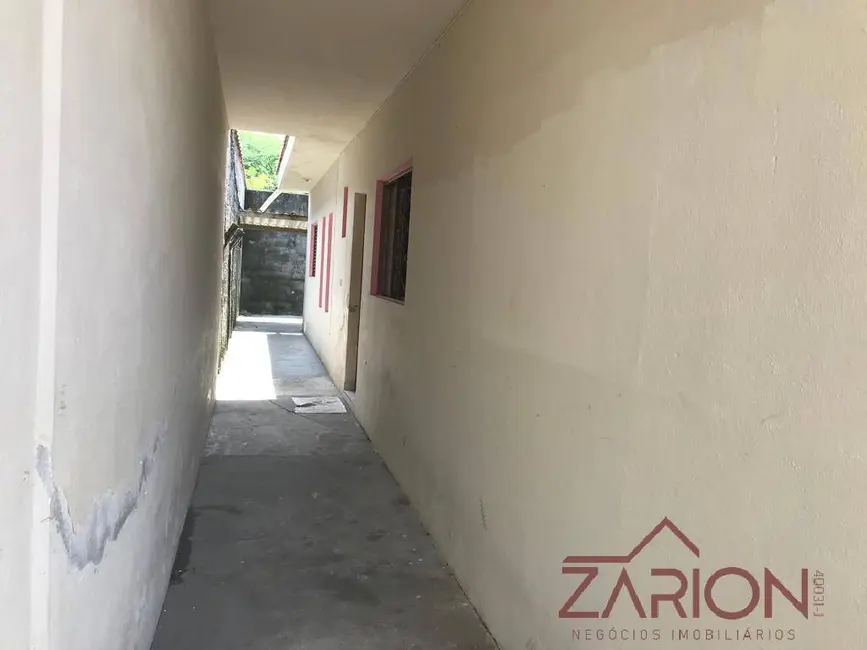 Foto 2 de Casa com 2 quartos à venda, 170m2 em Jardim Gurilândia, Taubate - SP