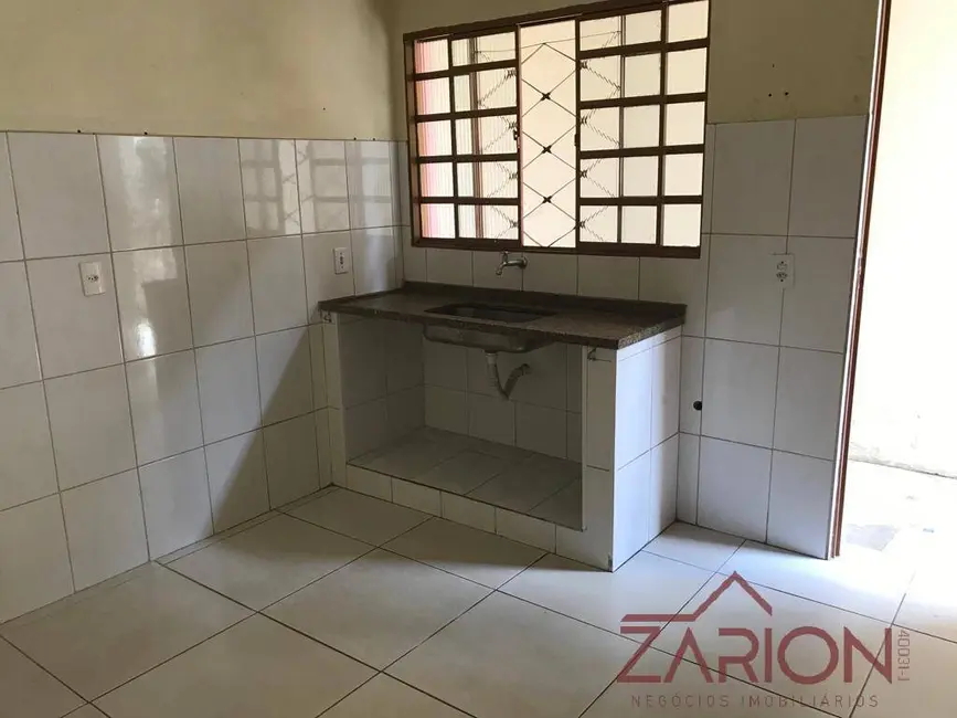 Foto 8 de Casa com 2 quartos à venda, 170m2 em Jardim Gurilândia, Taubate - SP