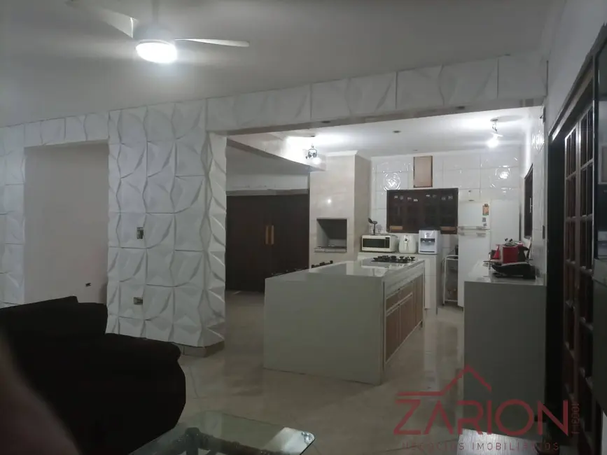 Foto 9 de Casa com 3 quartos à venda, 250m2 em Parque São Luís, Taubate - SP