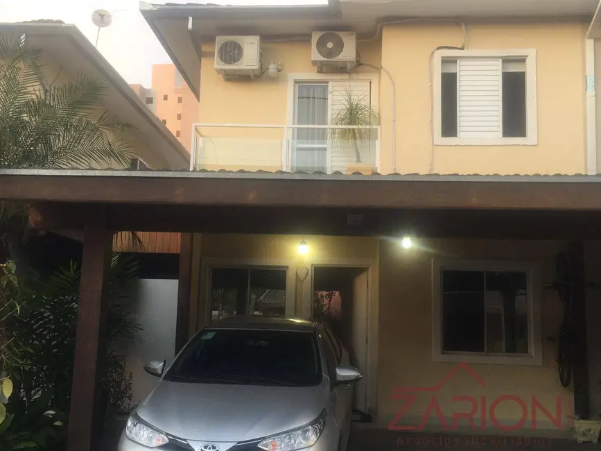 Foto 1 de Casa com 4 quartos à venda, 180m2 em Loteamento Fernando Camargo Nogueira, Taubate - SP