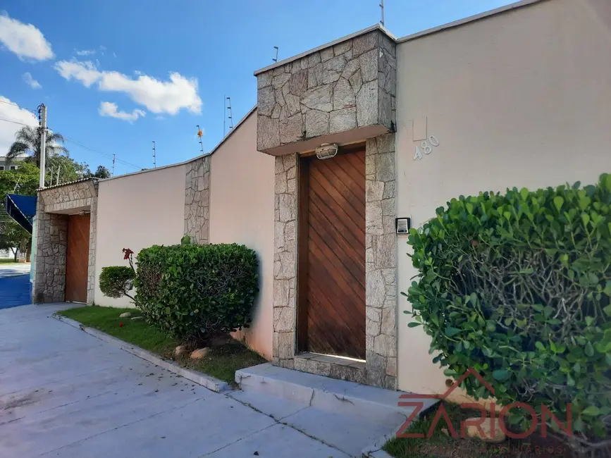 Foto 1 de Casa com 4 quartos à venda, 765m2 em Jardim das Nações, Taubate - SP