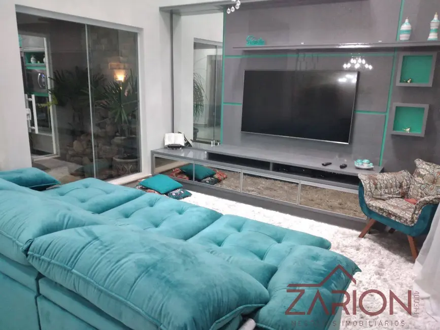 Foto 3 de Casa com 3 quartos à venda, 220m2 em Taubate - SP