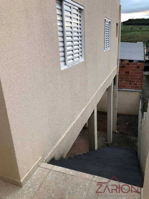 Foto 4 de Casa com 2 quartos à venda, 125m2 em Residencial Estoril, Taubate - SP