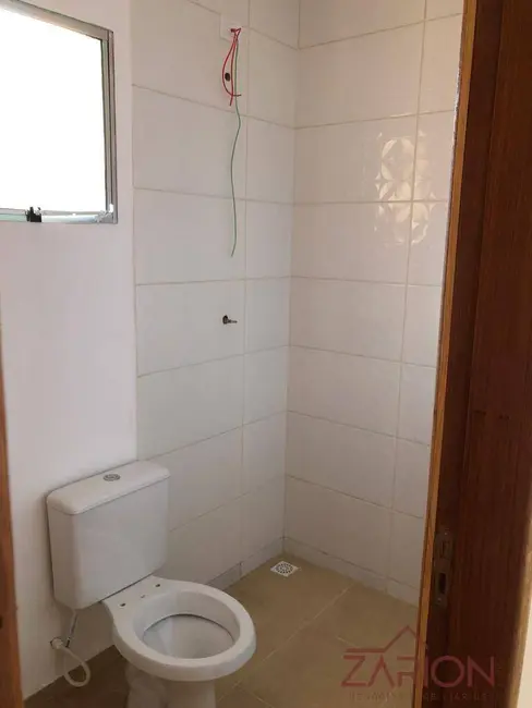 Foto 9 de Casa com 2 quartos à venda, 125m2 em Residencial Estoril, Taubate - SP