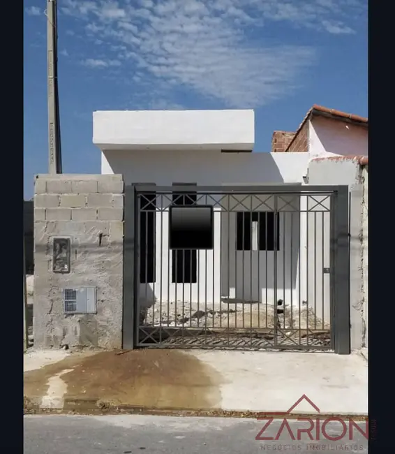 Foto 2 de Casa com 2 quartos à venda, 74m2 em Taubate - SP