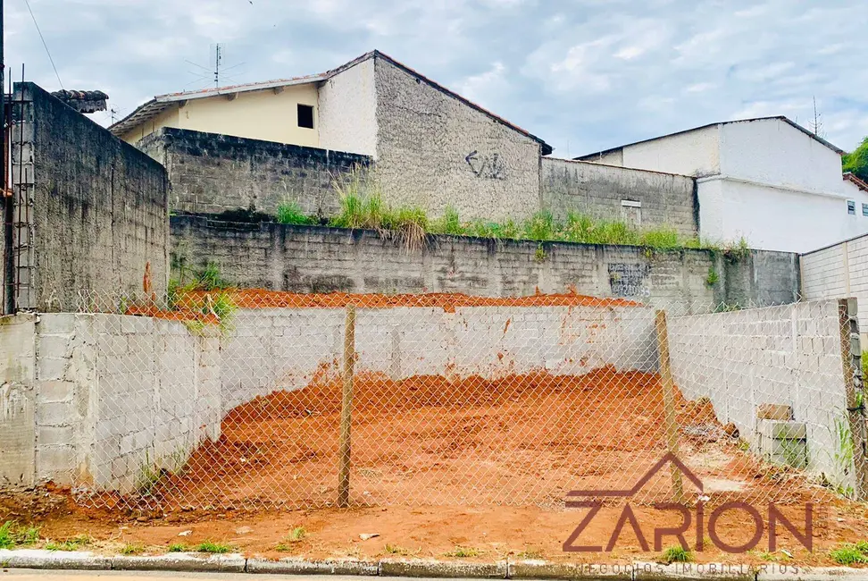 Foto 1 de Terreno / Lote à venda, 175m2 em Tremembe - SP