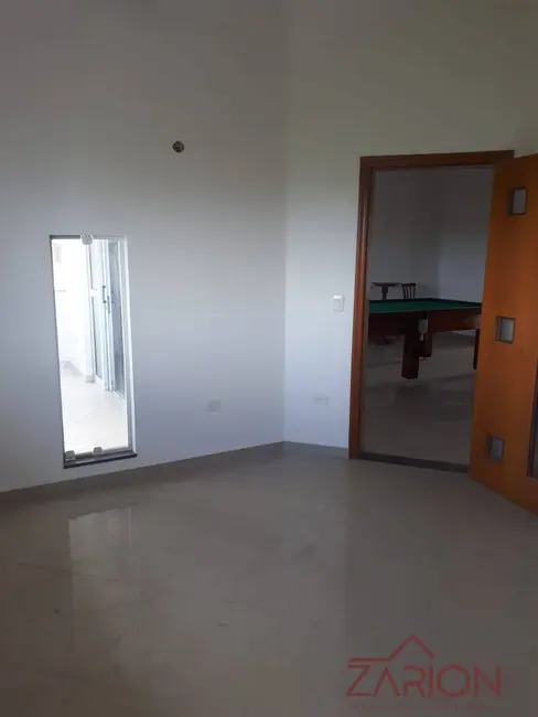 Foto 2 de Casa com 4 quartos à venda, 240m2 em Residencial Portal da Mantiqueira, Taubate - SP