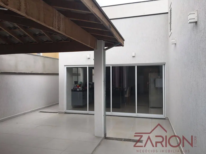 Foto 1 de Casa com 3 quartos à venda, 150m2 em Bairro do Grama, Cacapava - SP