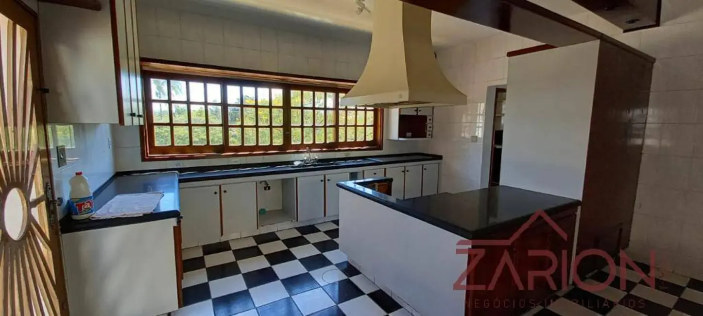 Foto 7 de Casa com 4 quartos à venda e para alugar, 278m2 em Tremembe - SP