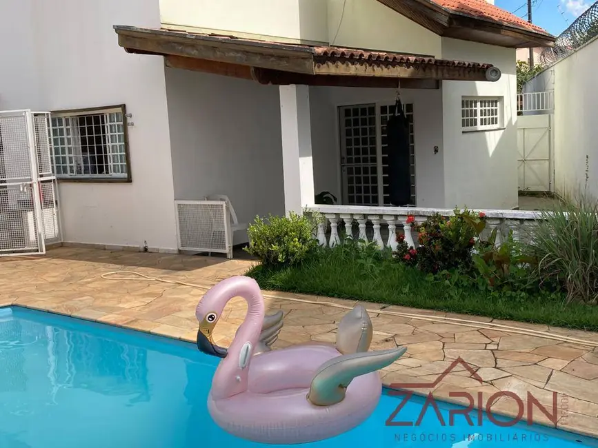 Foto 3 de Casa de Condomínio com 4 quartos à venda, 172m2 em Residencial São Charbel, Taubate - SP