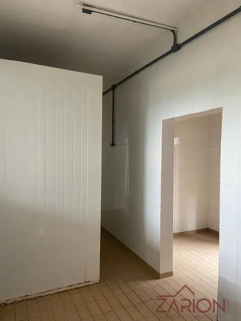 Foto 3 de Armazém / Galpão à venda e para alugar, 400m2 em Quiririm, Taubate - SP