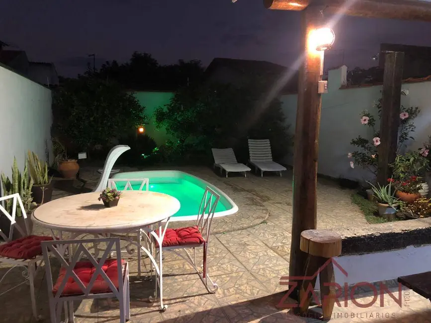 Foto 3 de Casa de Condomínio com 2 quartos à venda, 80m2 em Quiririm, Taubate - SP