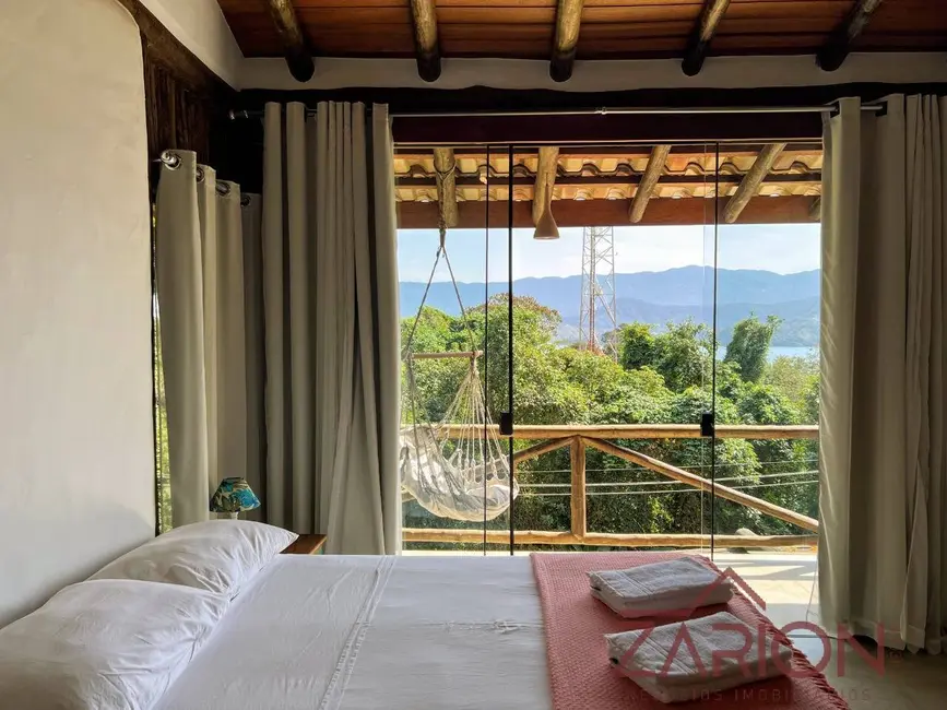 Foto 9 de Casa de Condomínio com 4 quartos à venda, 231m2 em Centro, Ilhabela - SP