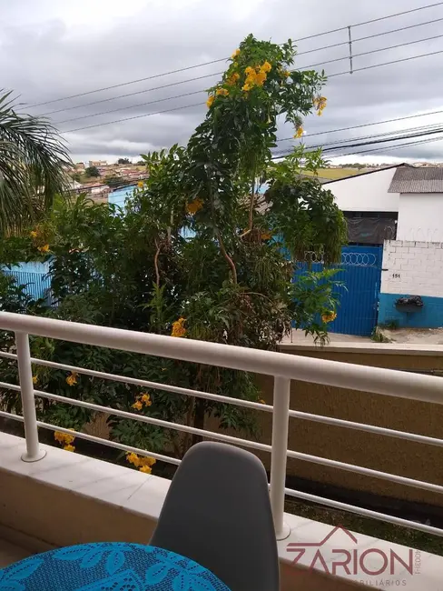 Foto 2 de Apartamento com 2 quartos para alugar, 64m2 em Granjas Santa Terezinha, Taubate - SP