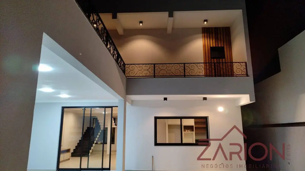 Foto 1 de Casa de Condomínio com 3 quartos à venda, 261m2 em Tremembe - SP