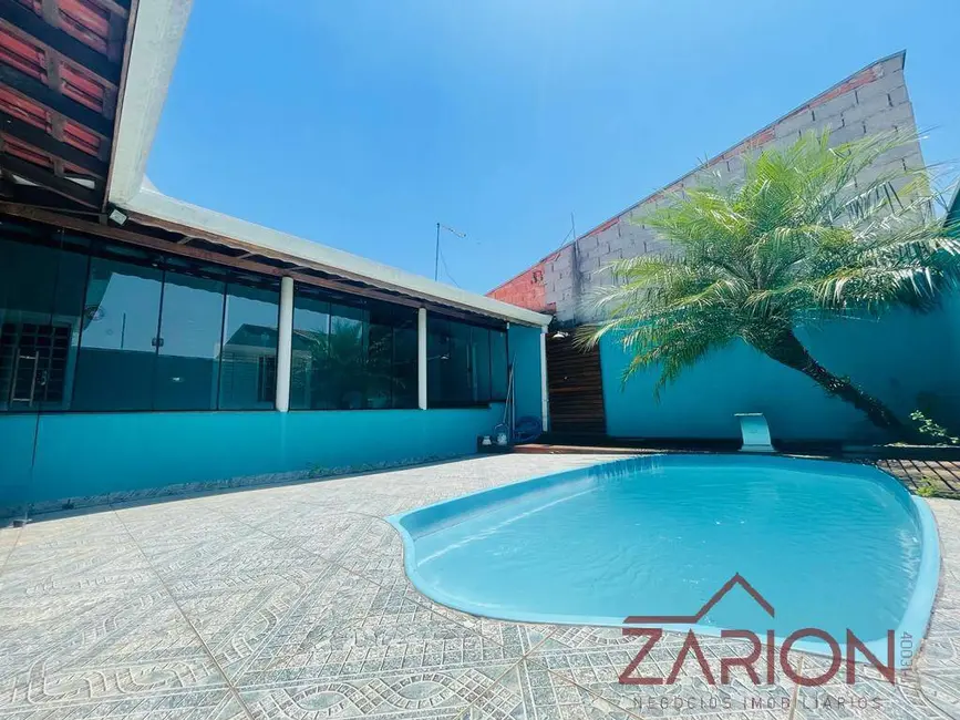 Foto 2 de Casa com 2 quartos à venda, 176m2 em Residencial Estoril, Taubate - SP