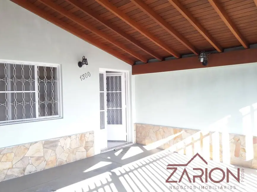 Foto 2 de Casa com 3 quartos à venda, 182m2 em Vila São Geraldo, Taubate - SP